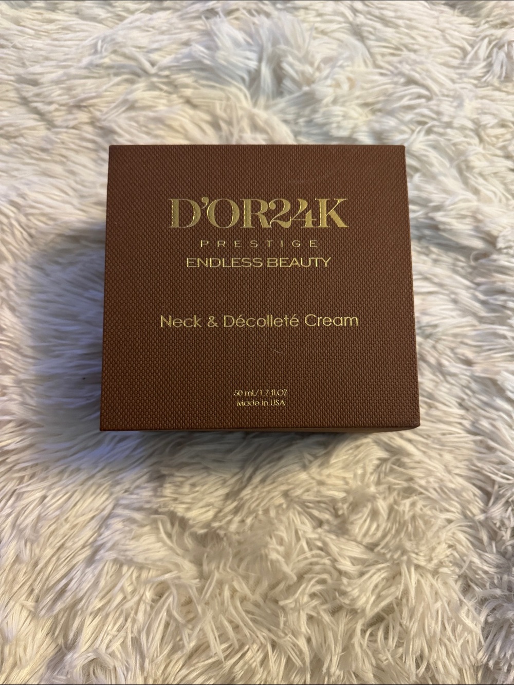 Endless Beauty Neck & Décolleté Cream - Brown